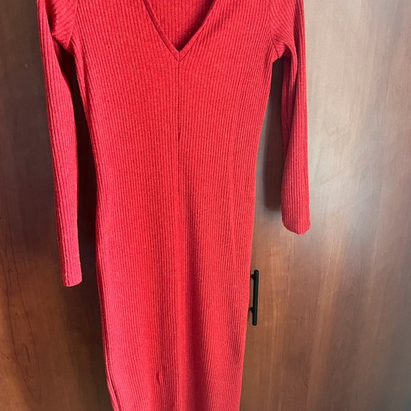 ZARA - Ribbed Midi V-neck Dress | Size: S | Color: Dark Red - Picture 3 of 3